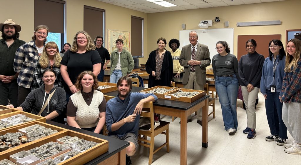 Dr. Julia Clarke with Prof. Mark Wilson and his Paleoecology Lab class